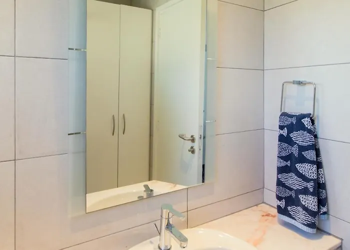 Case de vacanță Family Fig Tree Bay House