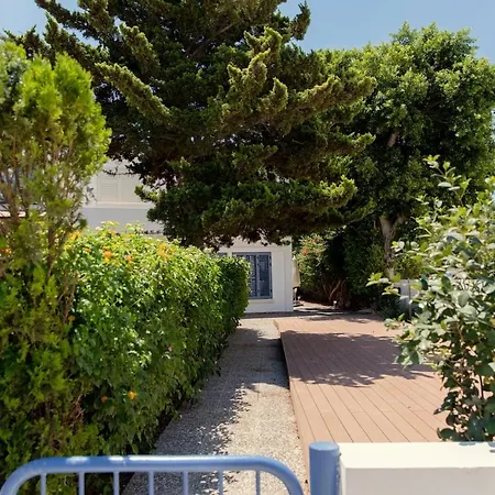 Family Fig Tree Bay House Protaras